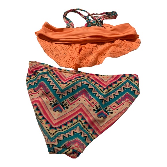 Girls multicolor two-piece swimsuit size medium - Picture 2 of 2